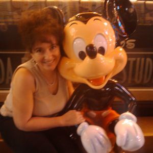 Meet your Posher, Holly